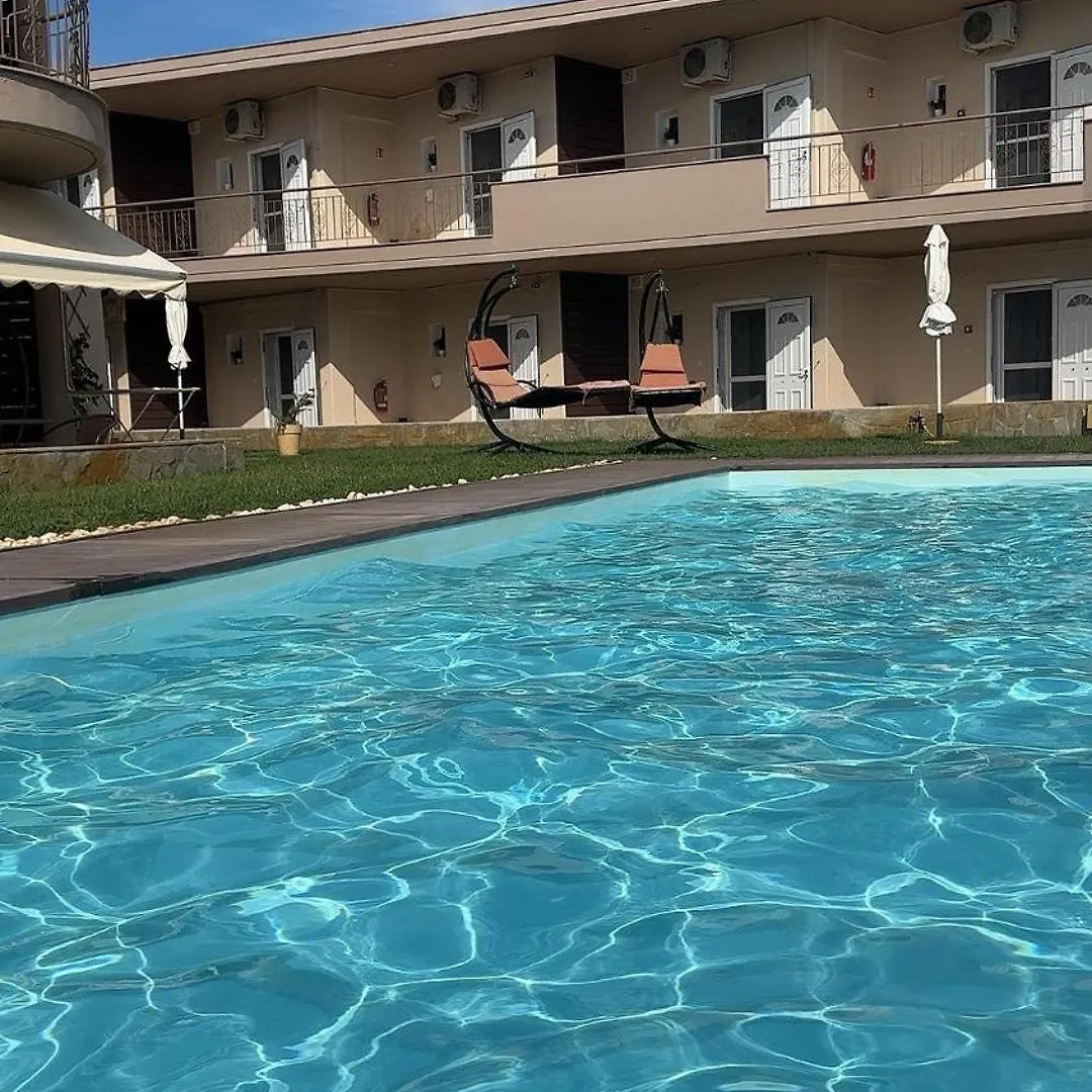 Aparthotel Mente Libre Villas Nea Plagia