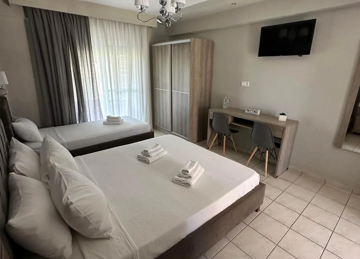 Mente Libre Villas Nea Plagia