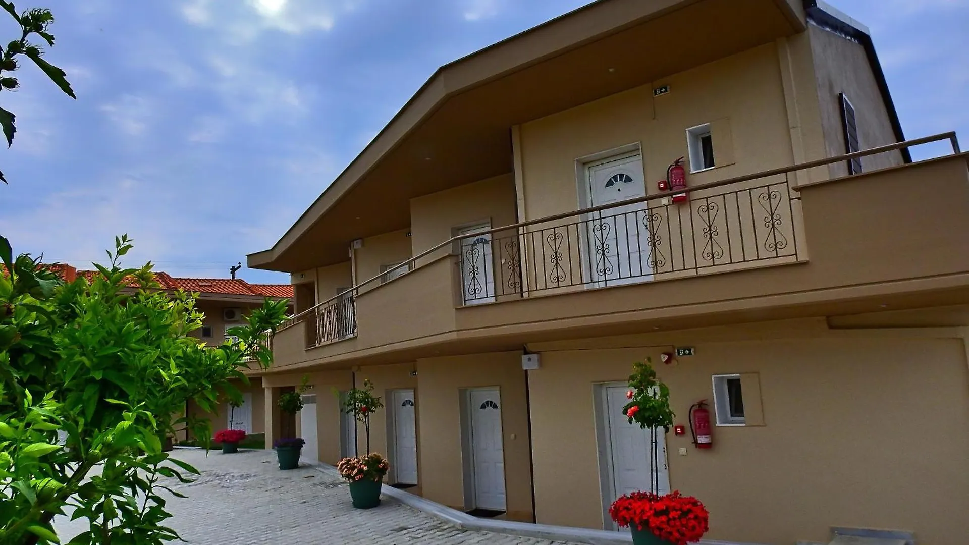 Mente Libre Villas Néa Plája Apartmanhotel
